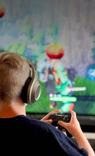 Microgravity Video Gaming Bays